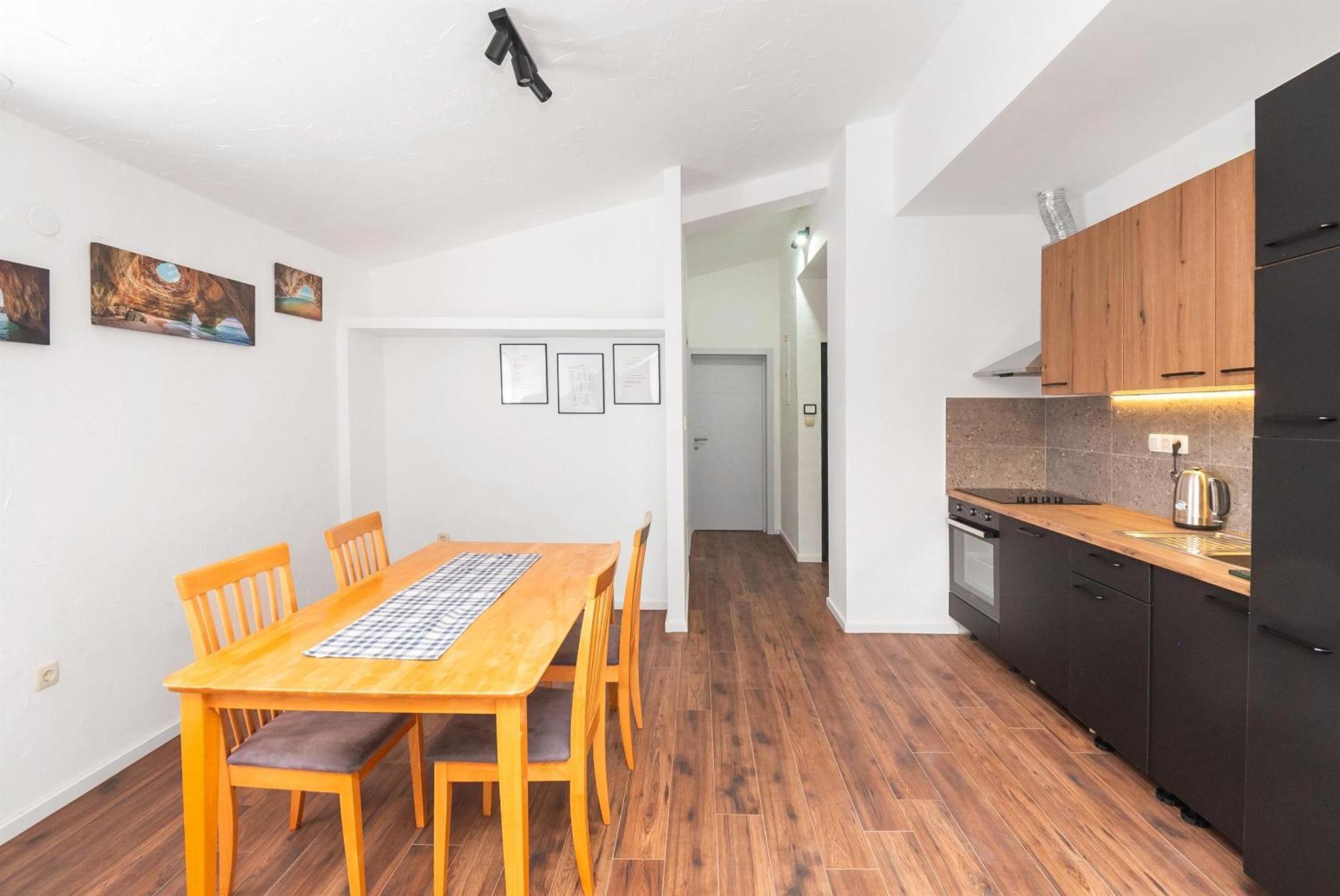 Apartments And Rooms Mladen Vodice Room photo