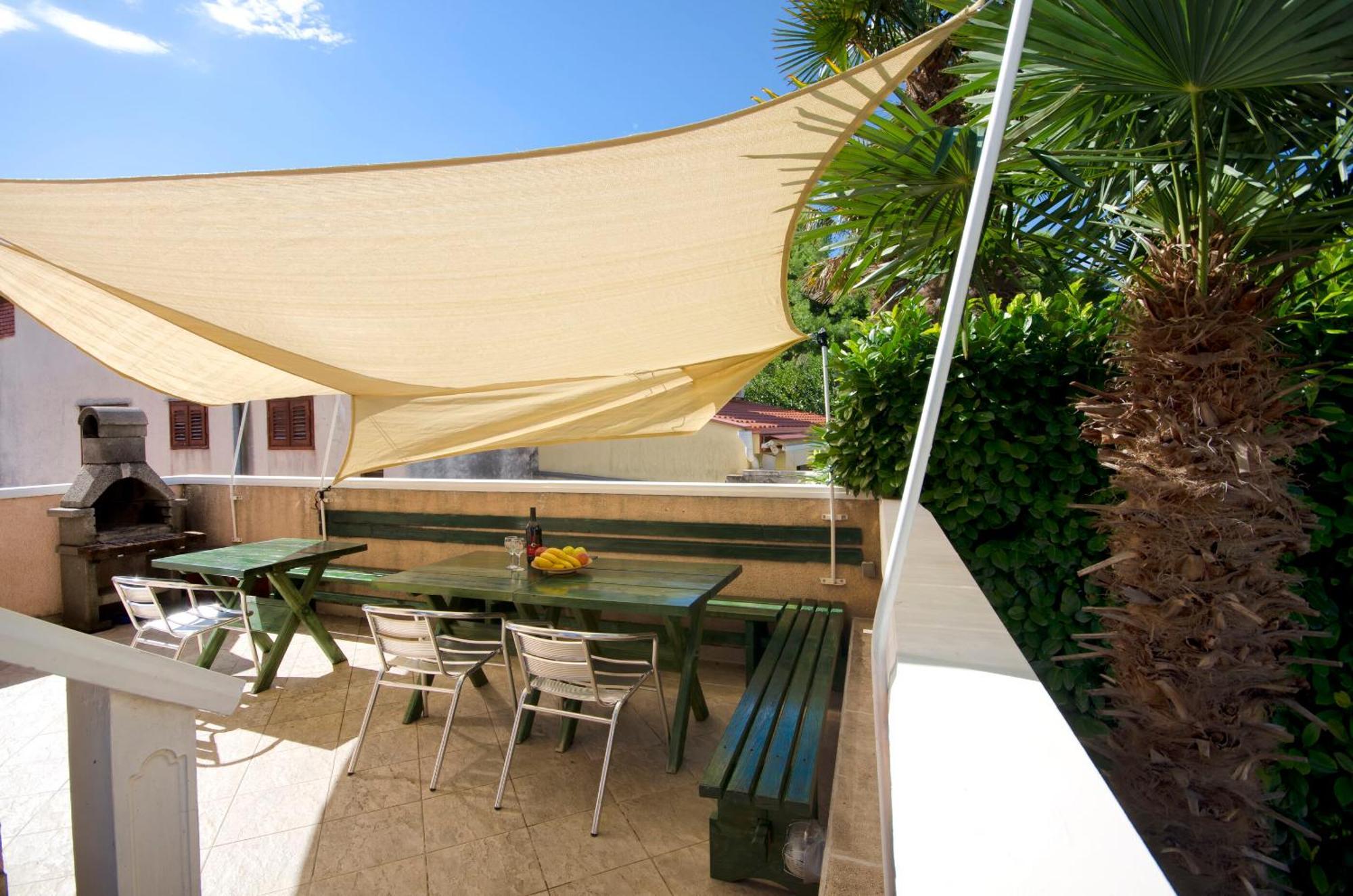 Apartments And Rooms Mladen Vodice Exterior photo